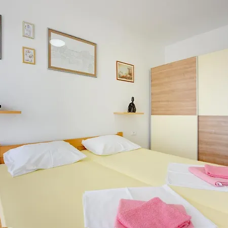 Gray House Apartman *